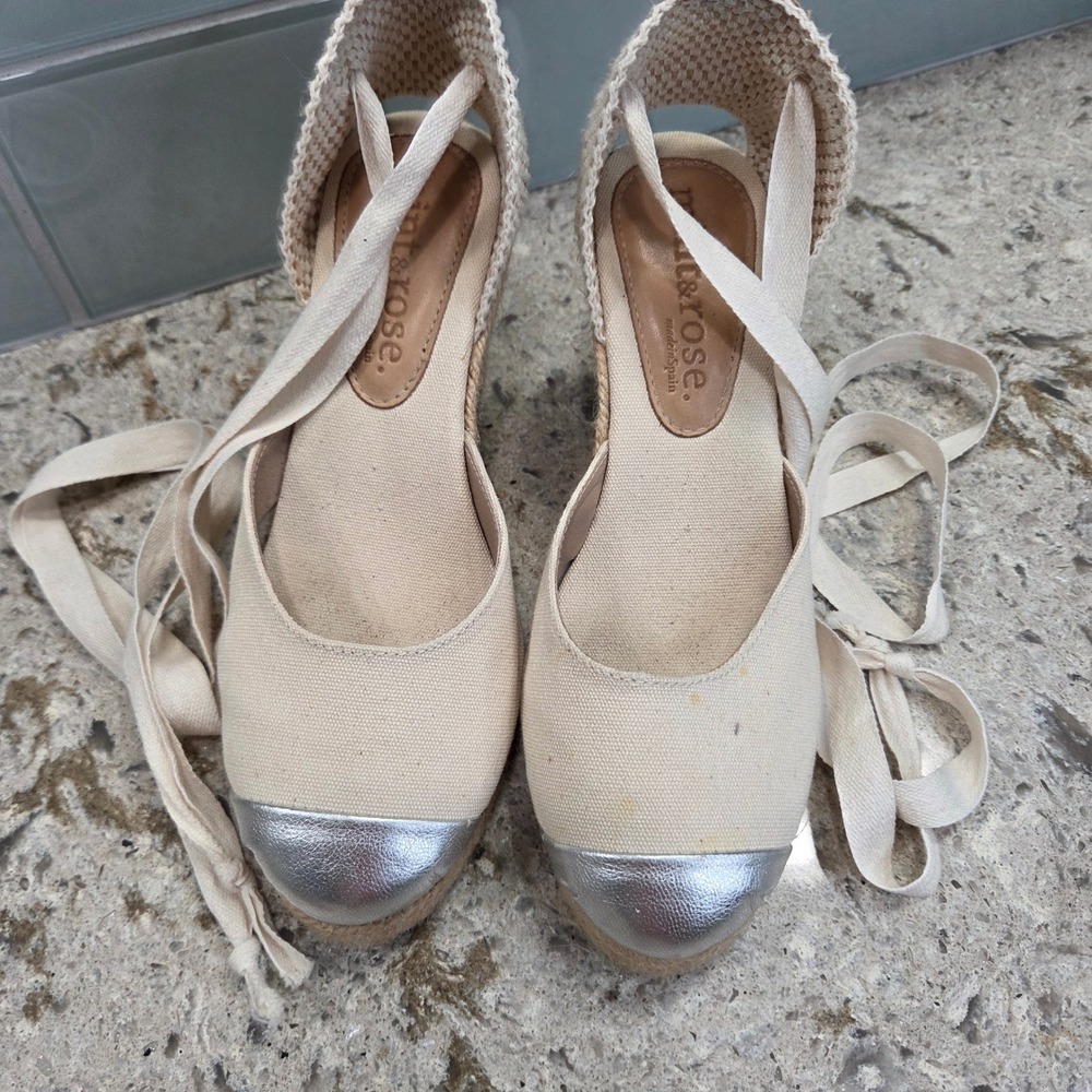 Mint & Rose Espadrille Wedge Sandals Silver Cap Toe Ankle Tie Cream Spain 38